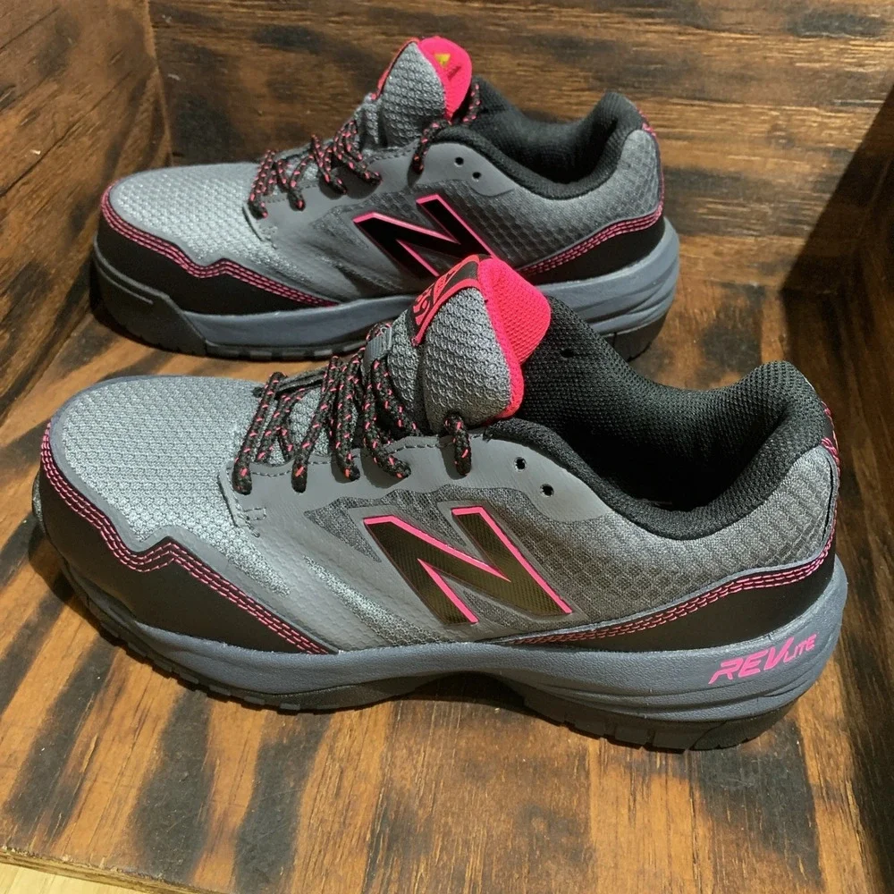 New Balance 589‎ Industrial Composite Toe Shoe Women 7.5B Pink Gray ASTM Safety